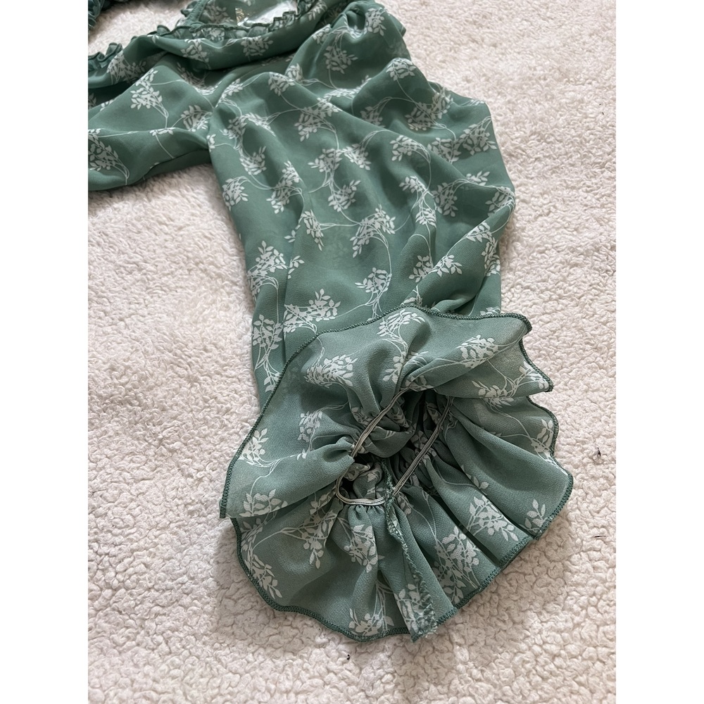 Aura Ruffled Floral Green Dress (NWT) - Picture 9 of 14